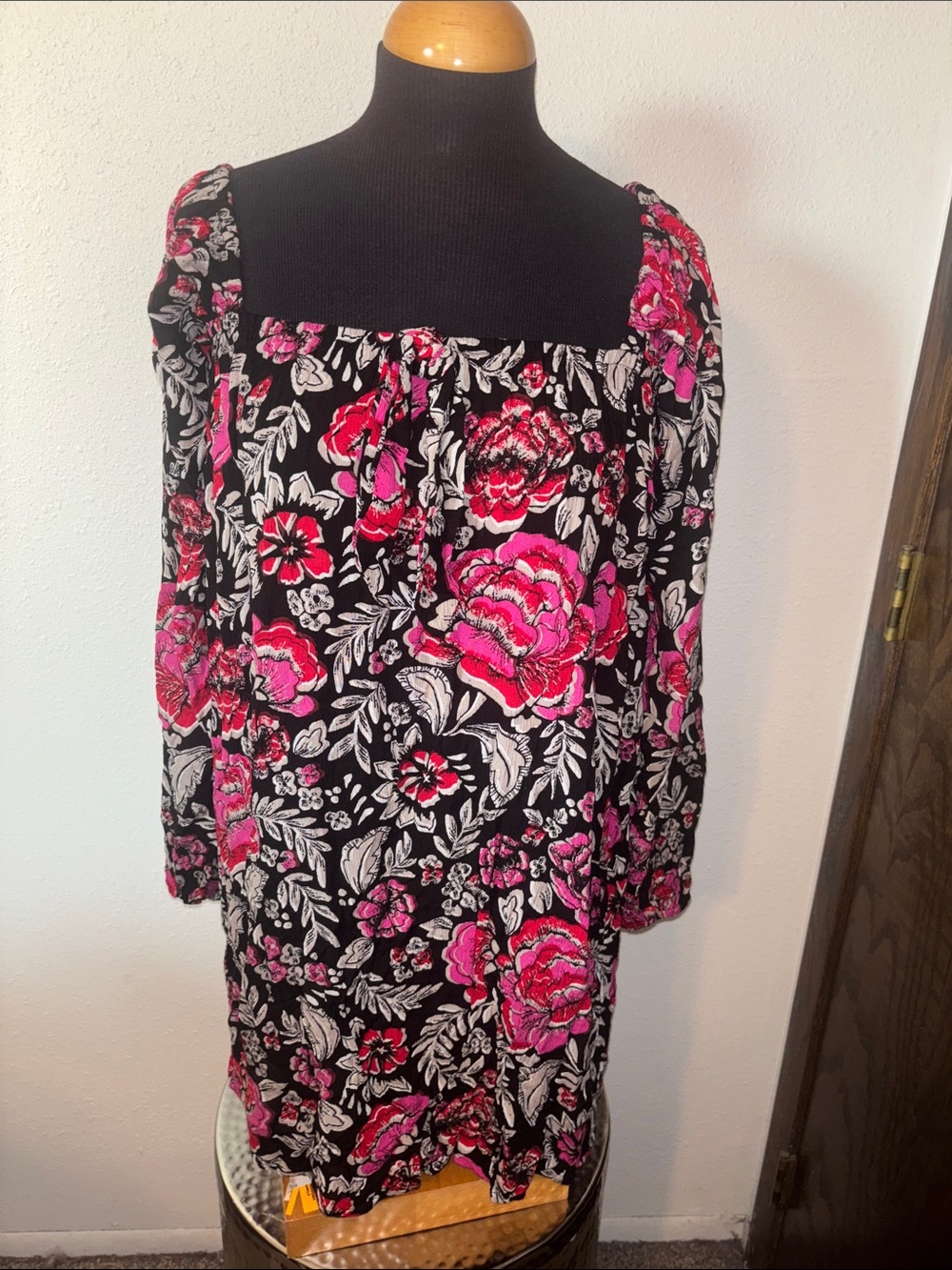 Billabong Long Sleeve Floral Dress size Large